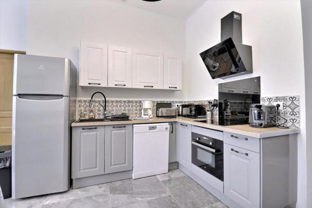 Les Appartements Fenelon Le Cateau-Cambresis Exterior foto